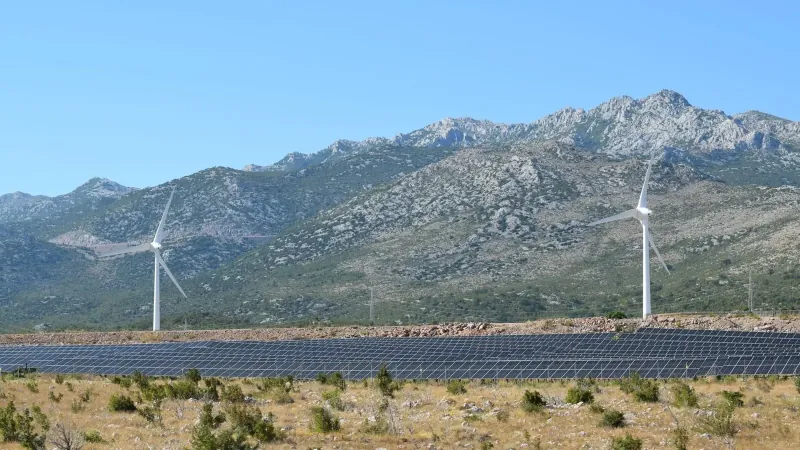 Solar And Wind Combined Will Supply More Than 40% Of Global Electricity Generation.