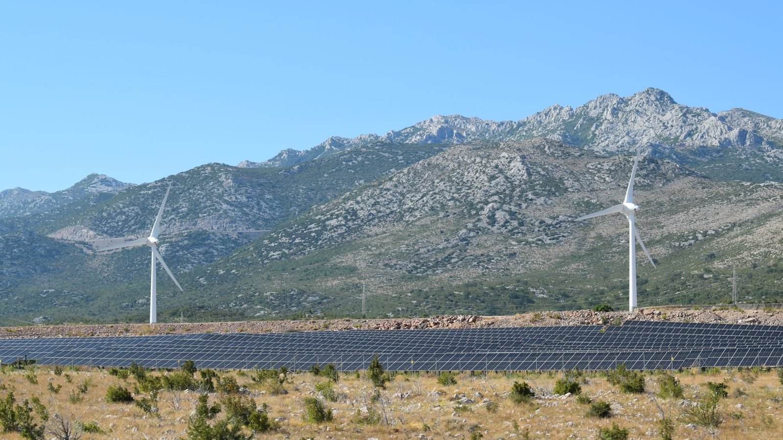 Solar And Wind Combined Will Supply More Than 40% Of Global Electricity Generation.