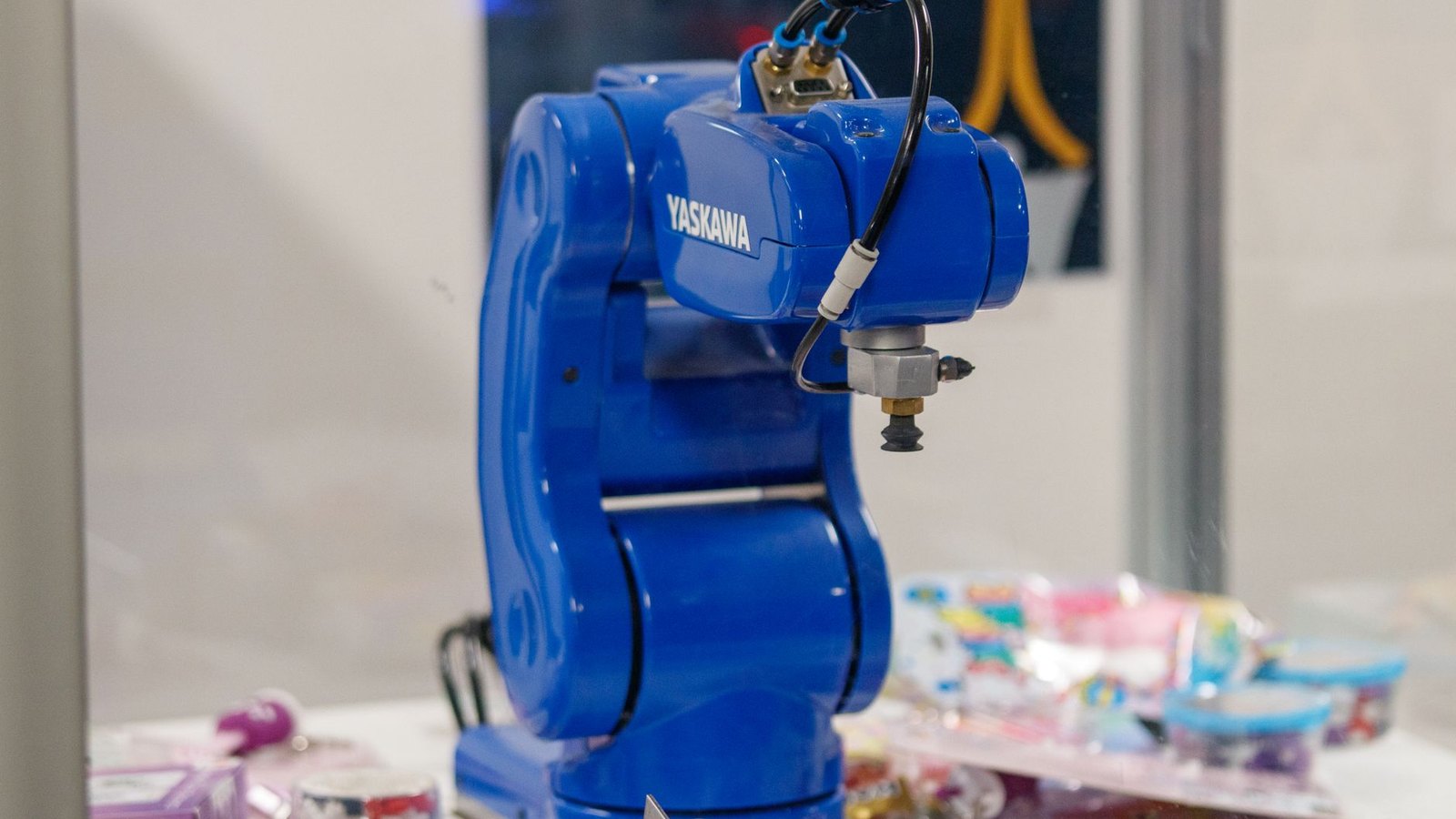 By 2048, Annual İnstallations Of Humanoid Robots Working İn Warehouses Worldwide Will Exceed 500,000 Units And These Robots Will Take Over At Least 30 Percent Of Warehouse Operations From Human Labor.