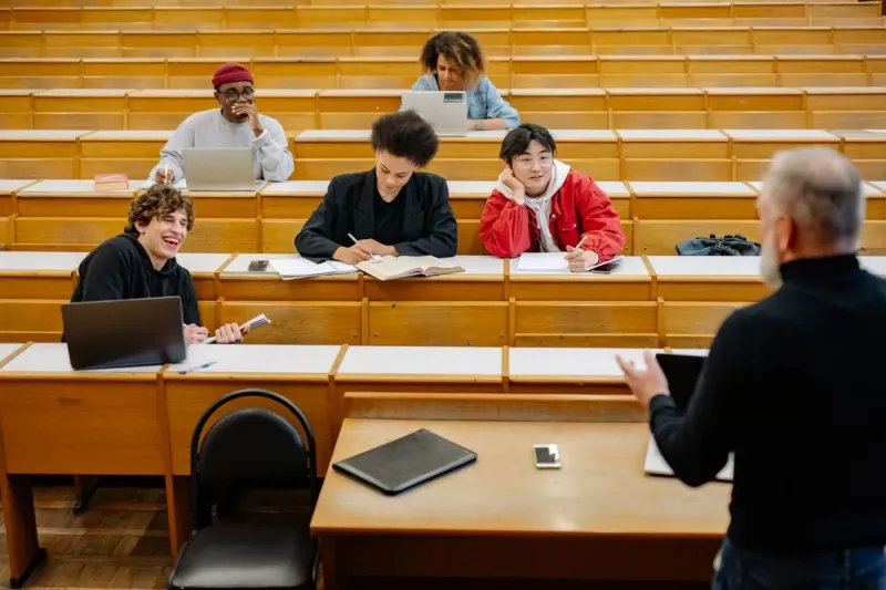 Distance Education Becomes Fully Interactive With VR/AR. Distance Education Becomes Fully Interactive With VR/AR.