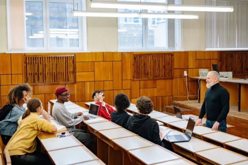 VR/AR-based Education Becomes Mandatory Across All Levels.