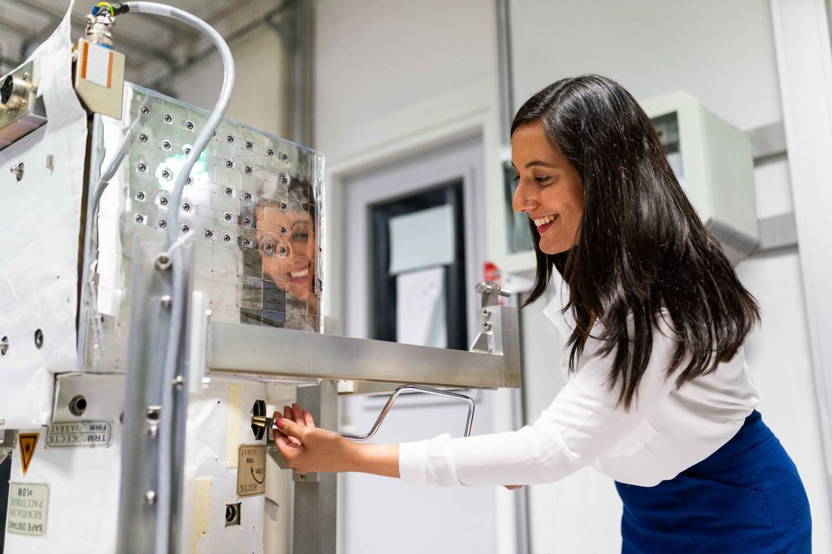 100,000,000+ Qubit Quantum Computers Enter Commercial Use.