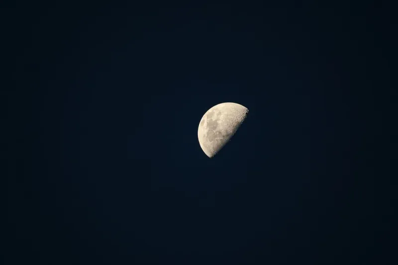 The Moon Base Becomes A Permanent Settlement Of 10,000,000+ People.