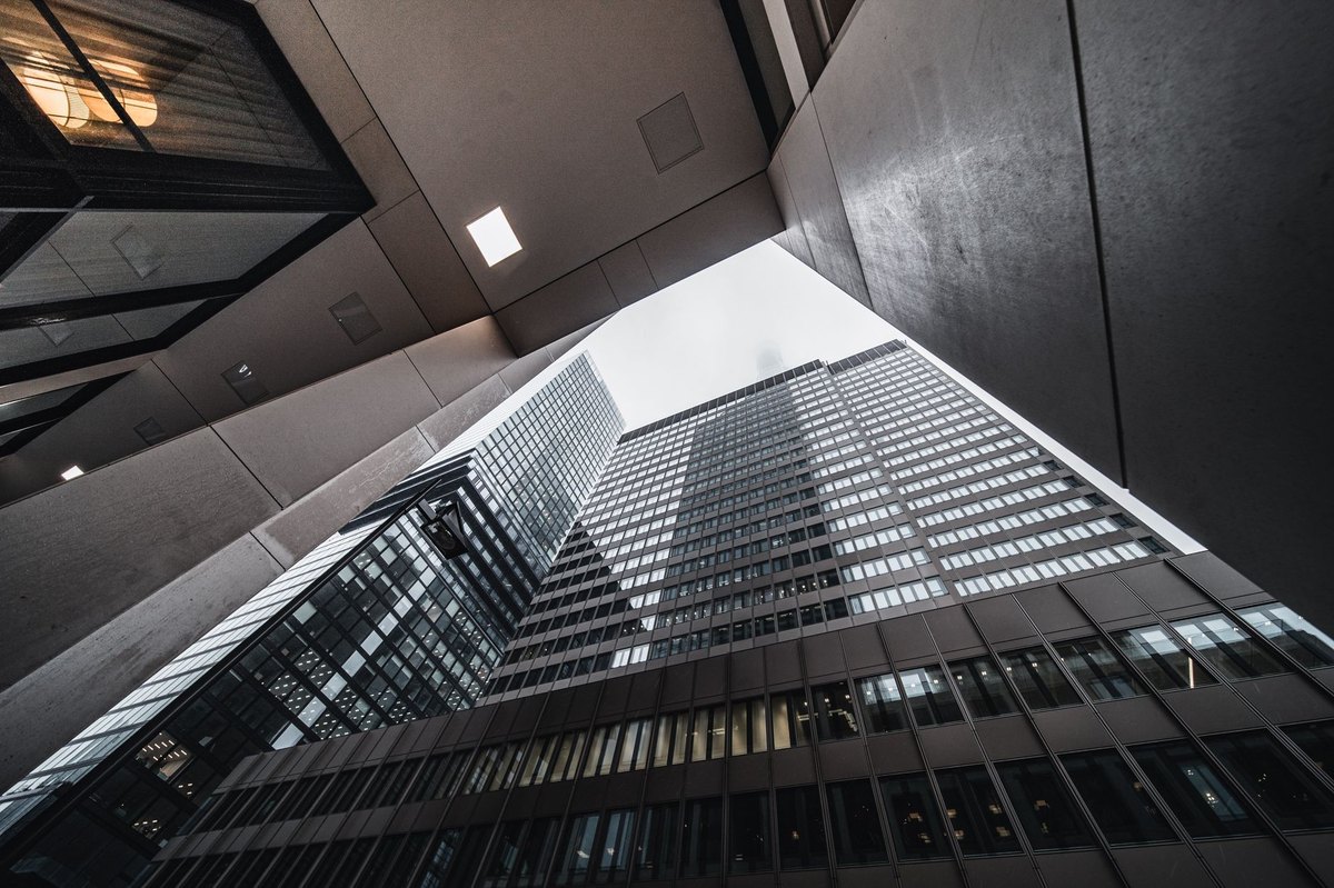 AI-assisted Algorithmic Trading Becomes Dominant In Global Equity Markets.